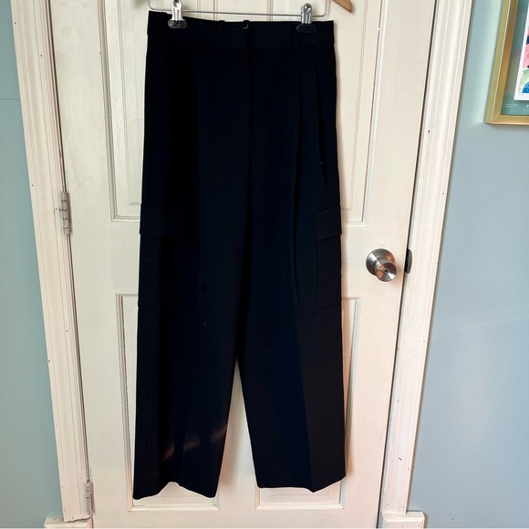 Aritzia Babaton Spotlight Cargo Bader Trousers Pants 6 Black Wide Leg Office - Picture 4 of 11